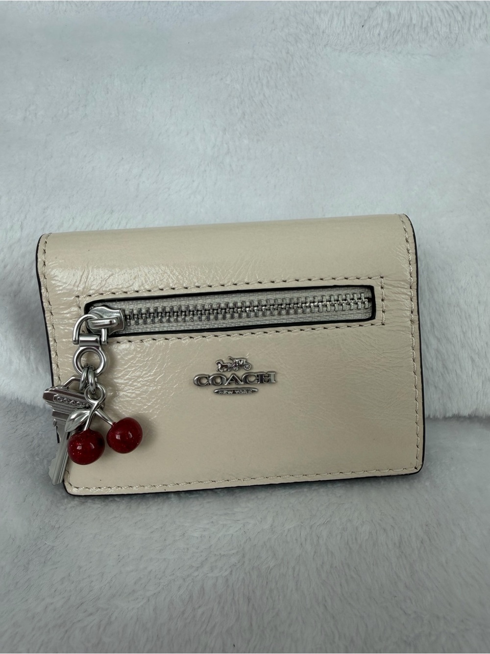 NWT Coach Bifold Card Case With Cherry and Key Charm